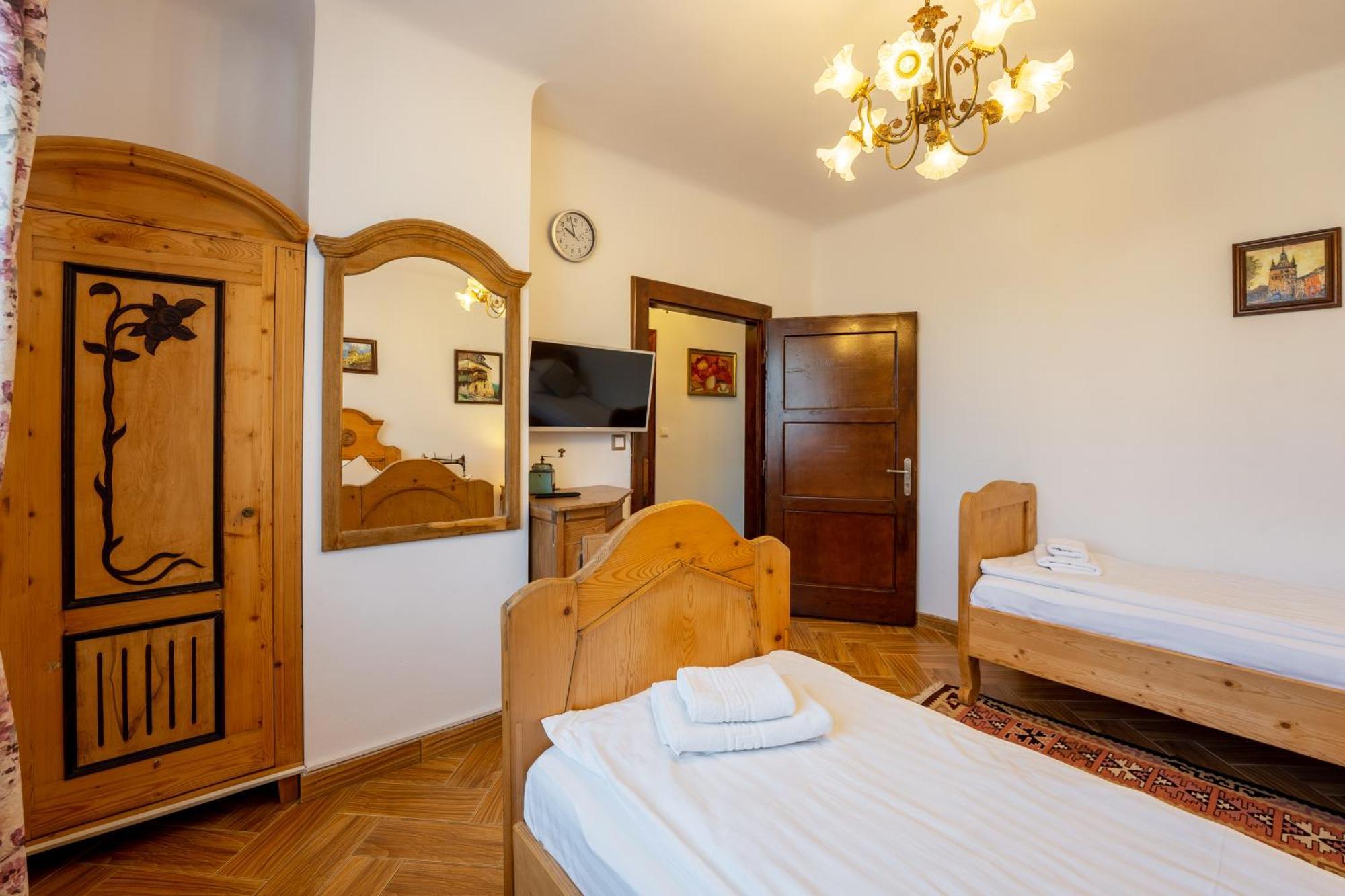 Casa Szabo Bed & Breakfast Sighisoara Luaran gambar